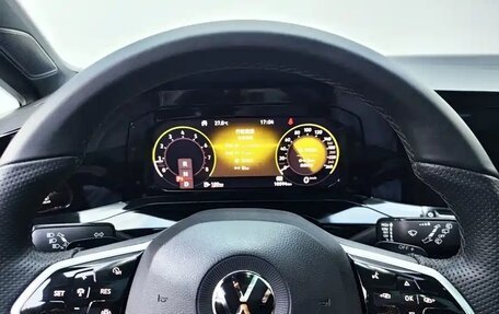 Volkswagen Golf VIII, 2022 год, 7 777 777 рублей, 17 фотография