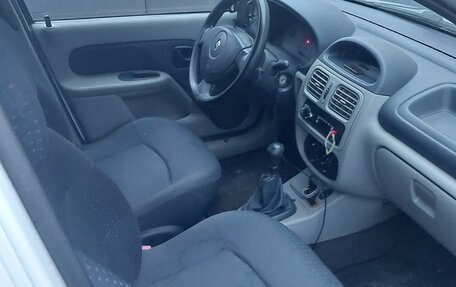Renault Symbol I, 2005 год, 260 000 рублей, 2 фотография