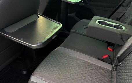 Volkswagen Tiguan II, 2017 год, 2 700 000 рублей, 11 фотография