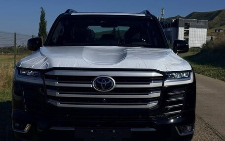 Toyota Land Cruiser, 2026 год, 15 200 000 рублей, 2 фотография