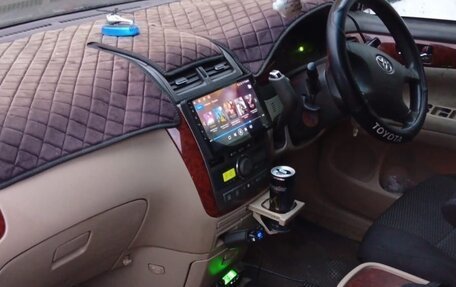 Toyota Ipsum II, 2001 год, 830 000 рублей, 4 фотография