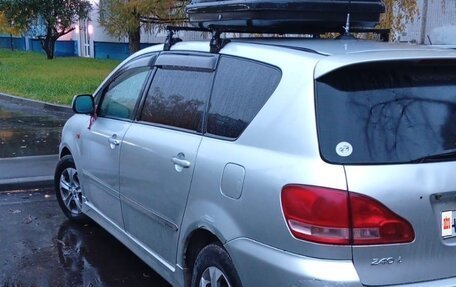 Toyota Ipsum II, 2001 год, 830 000 рублей, 3 фотография