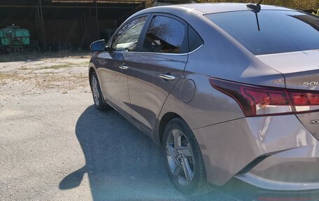Hyundai Solaris II рестайлинг, 2021 год, 16 500 рублей, 11 фотография