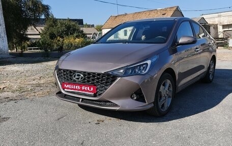 Hyundai Solaris II рестайлинг, 2021 год, 16 500 рублей, 16 фотография