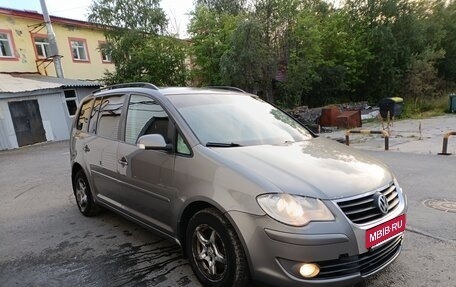 Volkswagen Touran III, 2007 год, 335 000 рублей, 9 фотография