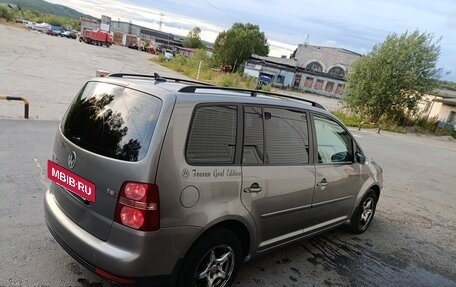 Volkswagen Touran III, 2007 год, 335 000 рублей, 8 фотография