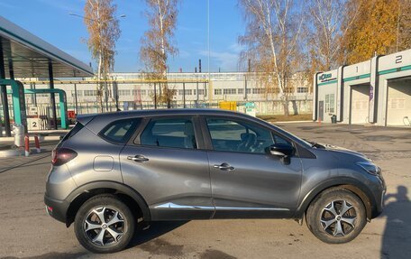 Renault Kaptur I рестайлинг, 2019 год, 1 799 999 рублей, 4 фотография