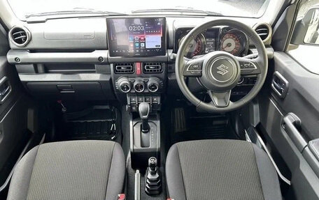 Suzuki Jimny, 2023 год, 1 780 000 рублей, 6 фотография
