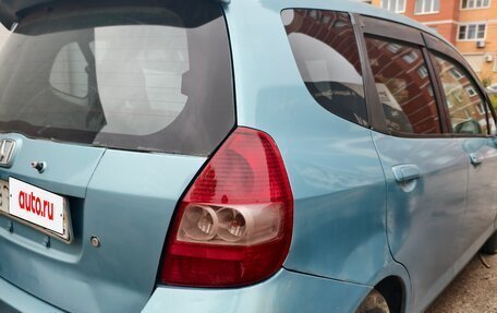 Honda Fit III, 2001 год, 250 000 рублей, 4 фотография