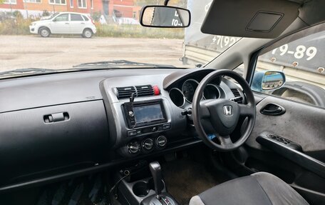 Honda Fit III, 2001 год, 250 000 рублей, 10 фотография
