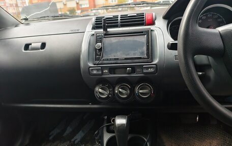 Honda Fit III, 2001 год, 250 000 рублей, 11 фотография