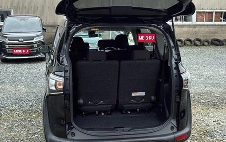 Toyota Sienta II, 2022 год, 940 000 рублей, 6 фотография