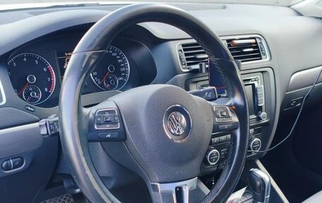 Volkswagen Jetta VI, 2013 год, 930 000 рублей, 5 фотография