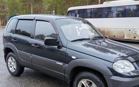 Chevrolet Niva I рестайлинг, 2011 год, 380 000 рублей, 2 фотография