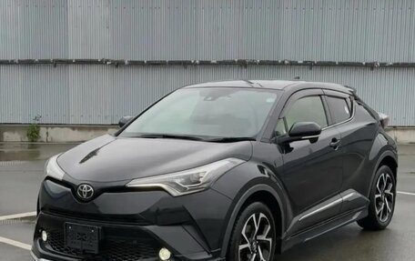 Toyota C-HR I рестайлинг, 2022 год, 1 700 000 рублей, 2 фотография