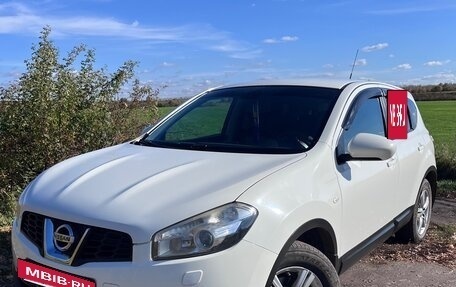 Nissan Qashqai, 2010 год, 1 200 000 рублей, 2 фотография