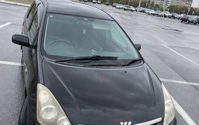 Toyota Wish II, 2003 год, 750 000 рублей, 1 фотография
