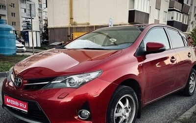 Toyota Auris II, 2013 год, 1 160 000 рублей, 1 фотография