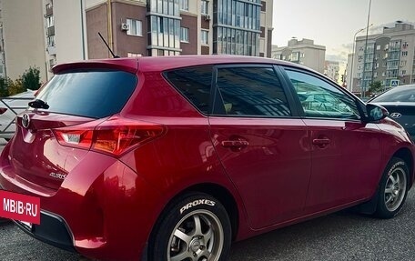 Toyota Auris II, 2013 год, 1 160 000 рублей, 2 фотография