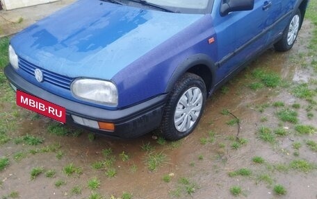 Volkswagen Golf III, 1996 год, 125 000 рублей, 2 фотография