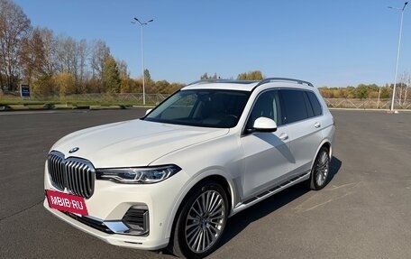 BMW X7, 2021 год, 9 590 000 рублей, 2 фотография