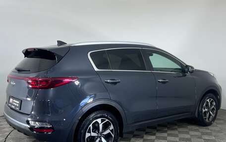 KIA Sportage IV рестайлинг, 2022 год, 2 399 000 рублей, 5 фотография