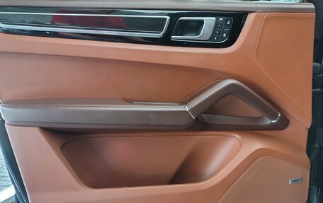 Porsche Cayenne III, 2021 год, 10 500 000 рублей, 13 фотография