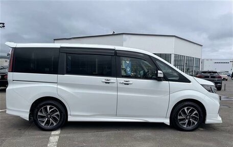 Honda Stepwgn IV, 2019 год, 1 957 000 рублей, 6 фотография