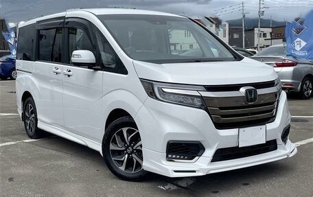 Honda Stepwgn IV, 2019 год, 1 957 000 рублей, 3 фотография