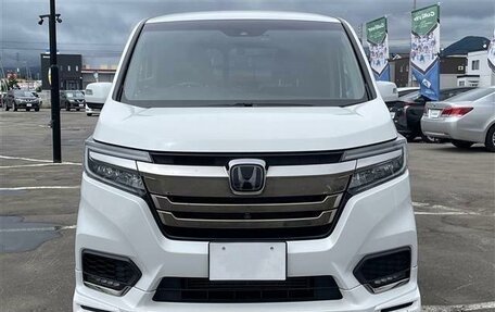 Honda Stepwgn IV, 2019 год, 1 957 000 рублей, 2 фотография