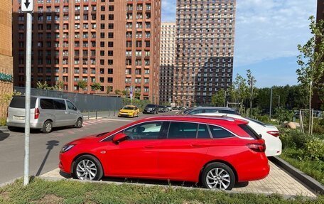 Opel Astra K, 2018 год, 1 300 000 рублей, 3 фотография