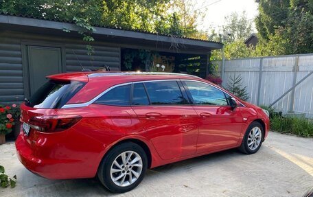 Opel Astra K, 2018 год, 1 300 000 рублей, 4 фотография