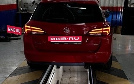 Opel Astra K, 2018 год, 1 300 000 рублей, 6 фотография