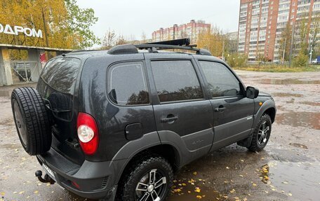 Chevrolet Niva I рестайлинг, 2010 год, 450 000 рублей, 5 фотография