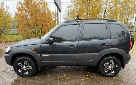 Chevrolet Niva I рестайлинг, 2010 год, 450 000 рублей, 2 фотография