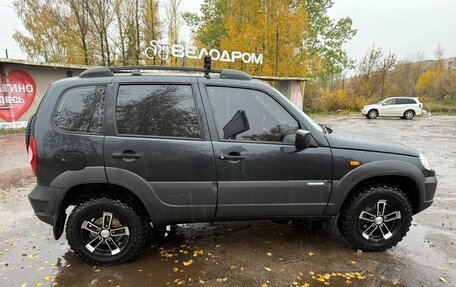 Chevrolet Niva I рестайлинг, 2010 год, 450 000 рублей, 6 фотография