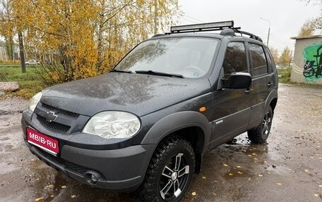 Chevrolet Niva I рестайлинг, 2010 год, 450 000 рублей, 1 фотография