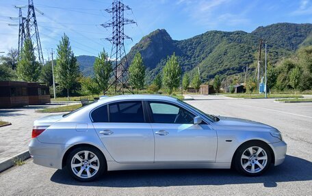 BMW 5 серия, 2004 год, 963 000 рублей, 2 фотография