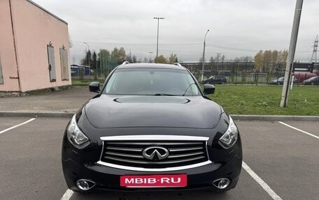 Infiniti FX II, 2012 год, 2 550 000 рублей, 2 фотография