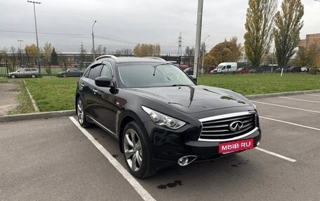 Infiniti FX II, 2012 год, 2 550 000 рублей, 6 фотография