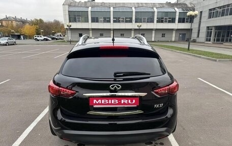 Infiniti FX II, 2012 год, 2 550 000 рублей, 18 фотография