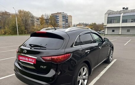 Infiniti FX II, 2012 год, 2 550 000 рублей, 12 фотография