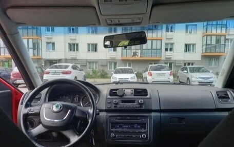 Skoda Fabia II, 2011 год, 560 000 рублей, 3 фотография