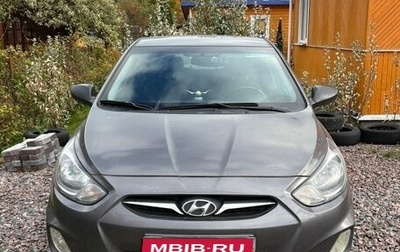 Hyundai Solaris II рестайлинг, 2013 год, 800 000 рублей, 1 фотография