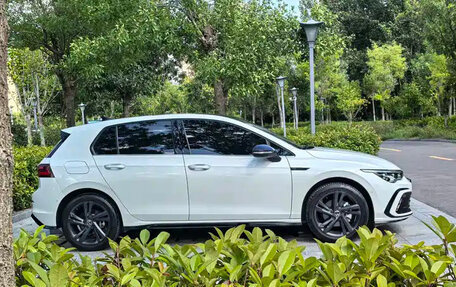 Volkswagen Golf VIII, 2023 год, 1 720 999 рублей, 4 фотография