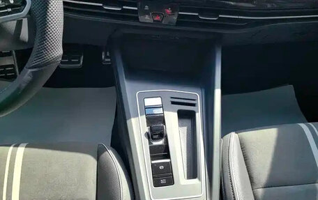 Volkswagen Golf VIII, 2023 год, 1 720 999 рублей, 12 фотография