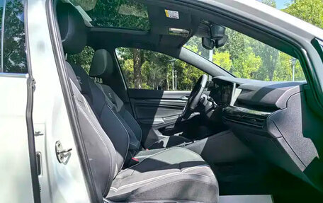 Volkswagen Golf VIII, 2023 год, 1 720 999 рублей, 23 фотография