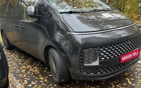 Hyundai Staria, 2023 год, 6 500 000 рублей, 2 фотография