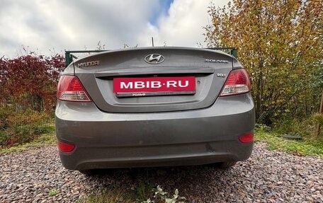 Hyundai Solaris II рестайлинг, 2013 год, 800 000 рублей, 4 фотография