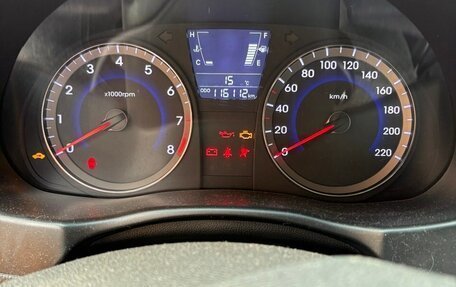 Hyundai Solaris II рестайлинг, 2013 год, 800 000 рублей, 15 фотография